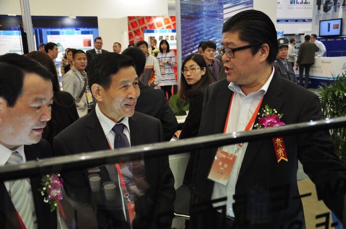 fun88乐天使集团参加第25届中国国际玻璃工业技术展览会