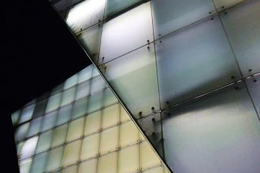 Application of patterned curtain wall glass to the Chongqing Grand Theatre Project